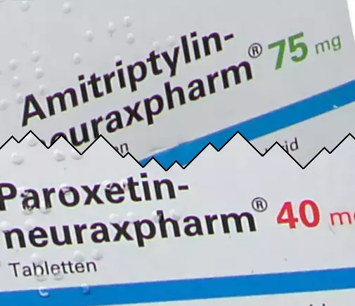 Amitriptyline vs Paroxetine